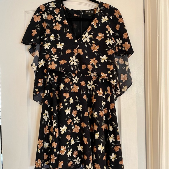 Cute flower navy dress with ruffle sleeves, size small - Picture 2 of 2